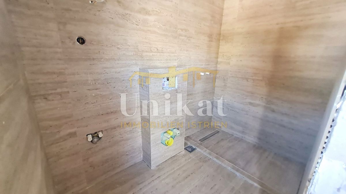 Doppia casa vicino al mare, 5 camere da letto